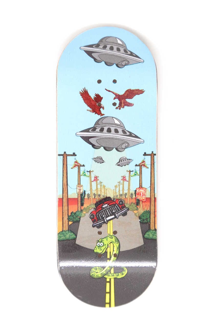 Alien Invasion Wooden Fingerboard Graphic Deck (34mm) | Skull