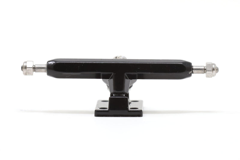 Skull Raw Edge Trucks All Black (34mm)