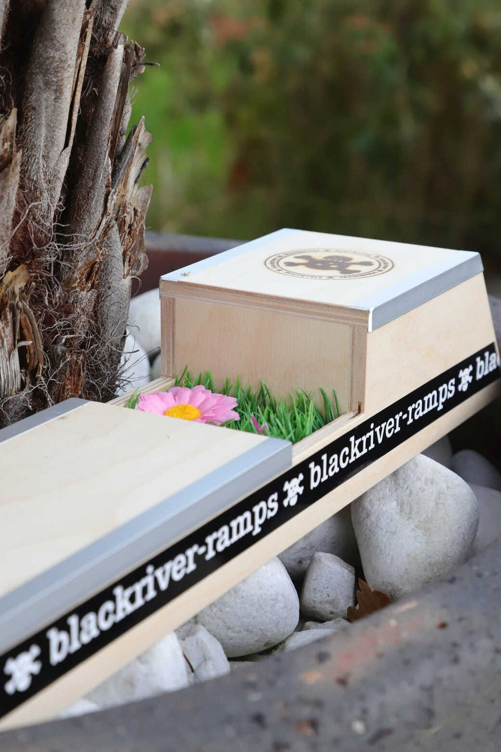 Blackriver Ramps Chris Kraft Signature Ramp | Skull Fingerboards