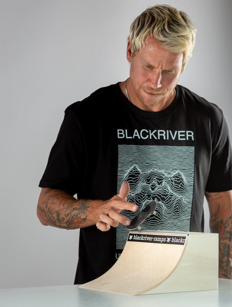 [DAMAGED DURING SHIPPING] Blackriver Ramps Quarter low - Skull Fingerboards