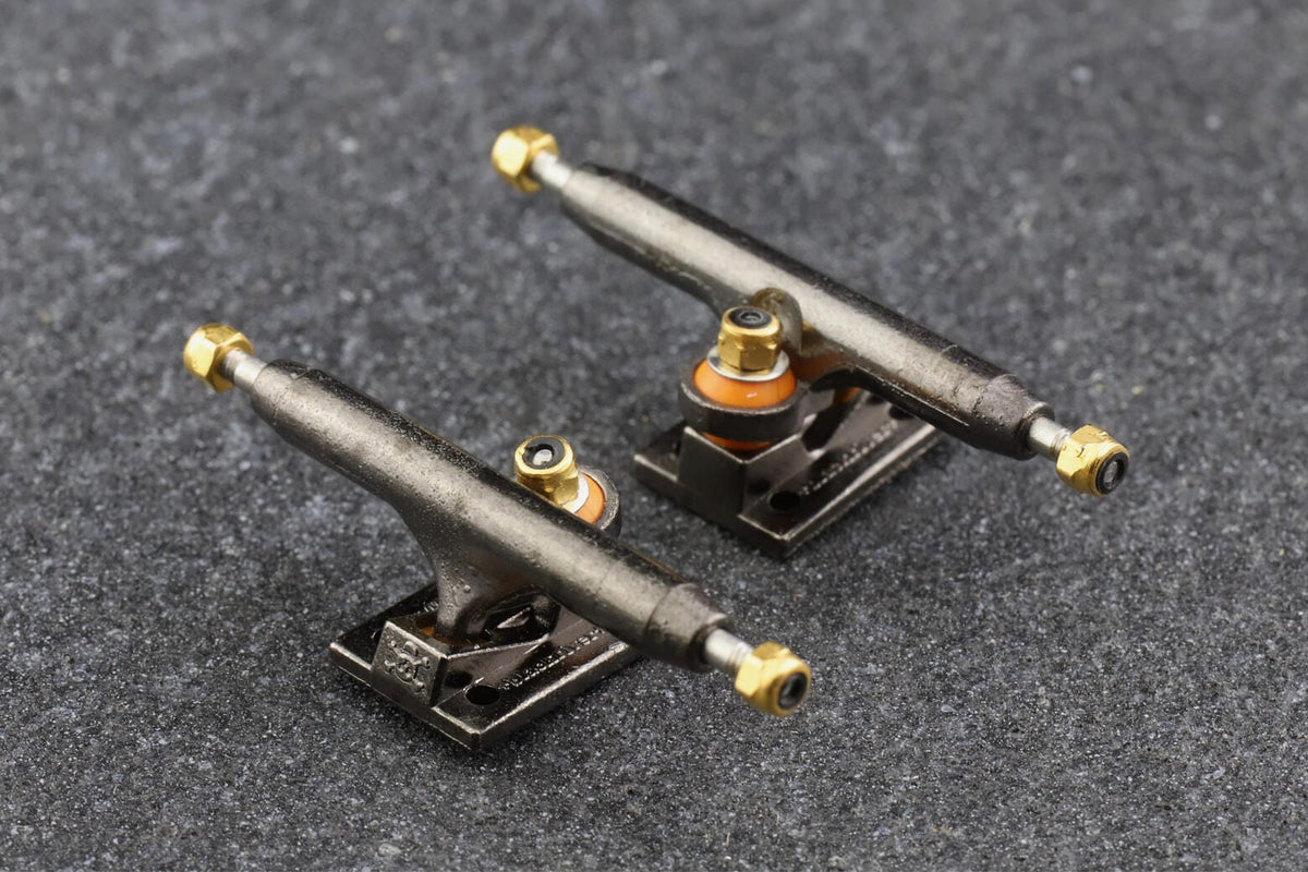 Black Trucks X-WIDE 34mm 指スケ Blackriver - Pro Fingerboard Trucks X-Wide 3.0 black/black (34mm