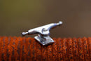 Dynamic Trucks - 29mm Chrome - Skull Fingerboards
