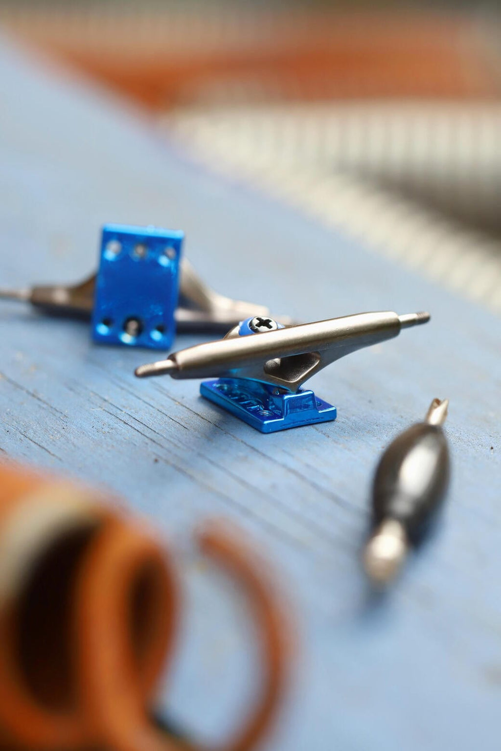 Obsius Fingerboard Trucks Iron/Blue (34mm) | Skull Fingerboards